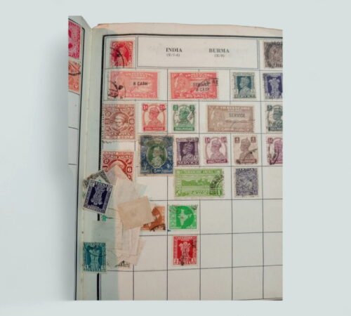 World Stamp Album 'Four Square' Large with lots of older stamps